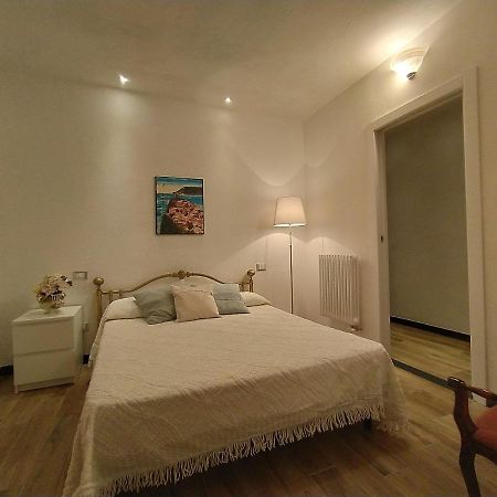 Апартаменти Rosanna House Вернацца Екстер'єр фото